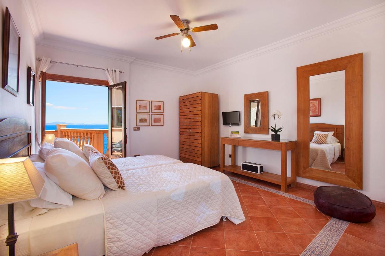 Villa Juan Carlos Cala Vinas  ภายนอก รูปภาพ